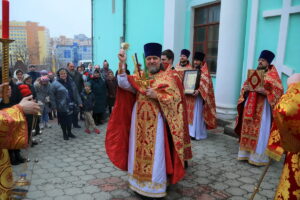 Митрополит на Светлой